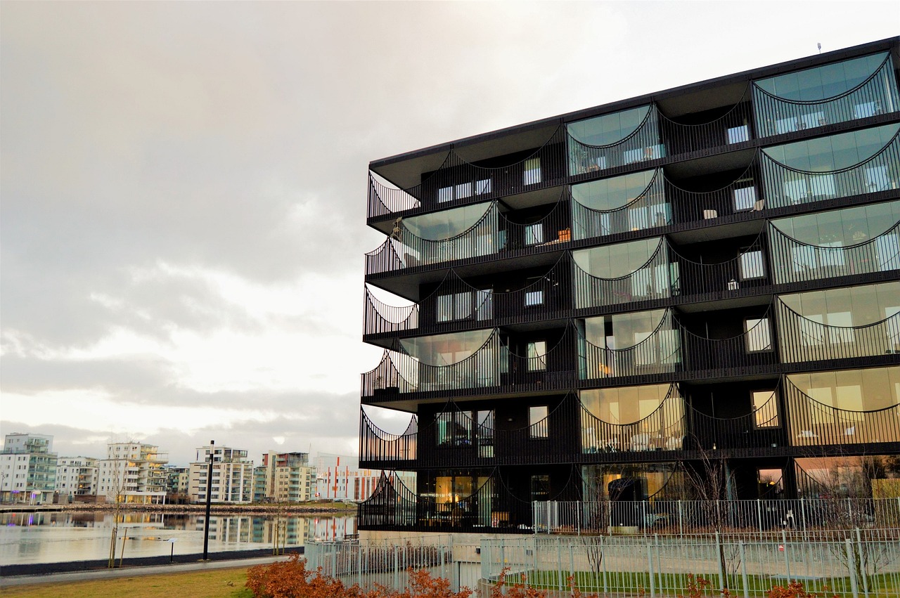 苏州,繁荣与发展并进的现代都市风采展示