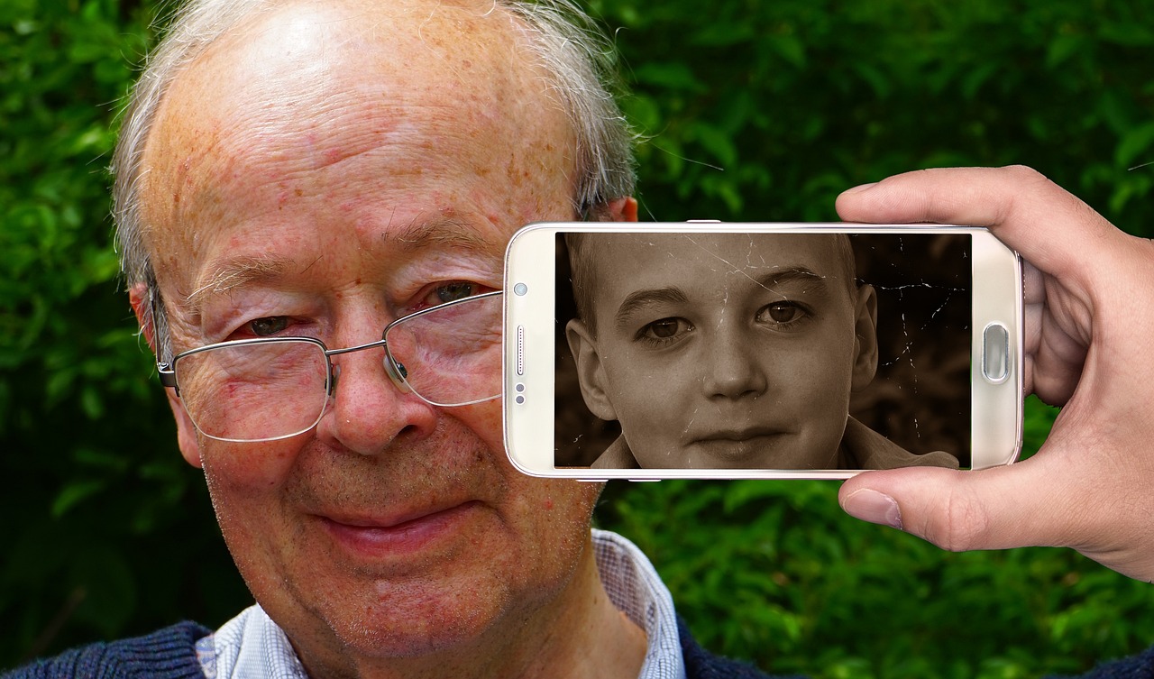 最新名人漫画,真实与想象的完美交融