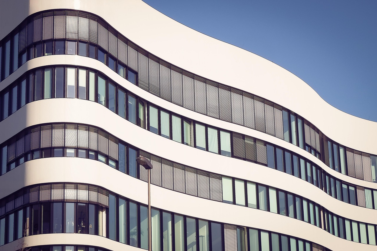 最新控股集团,引领新时代的商业先锋典范