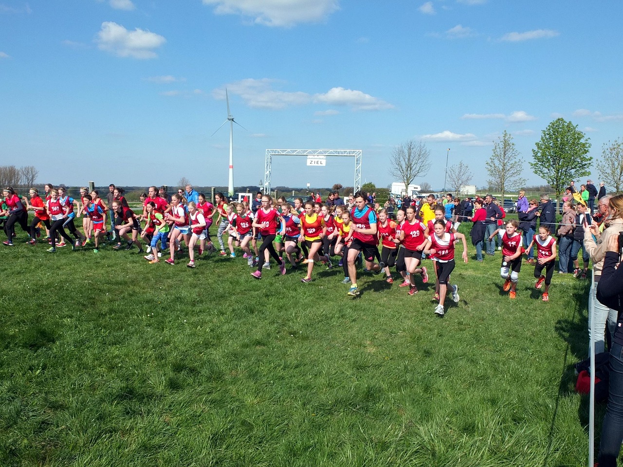 最新返赣政策,返乡人员的新机遇与新篇章开启