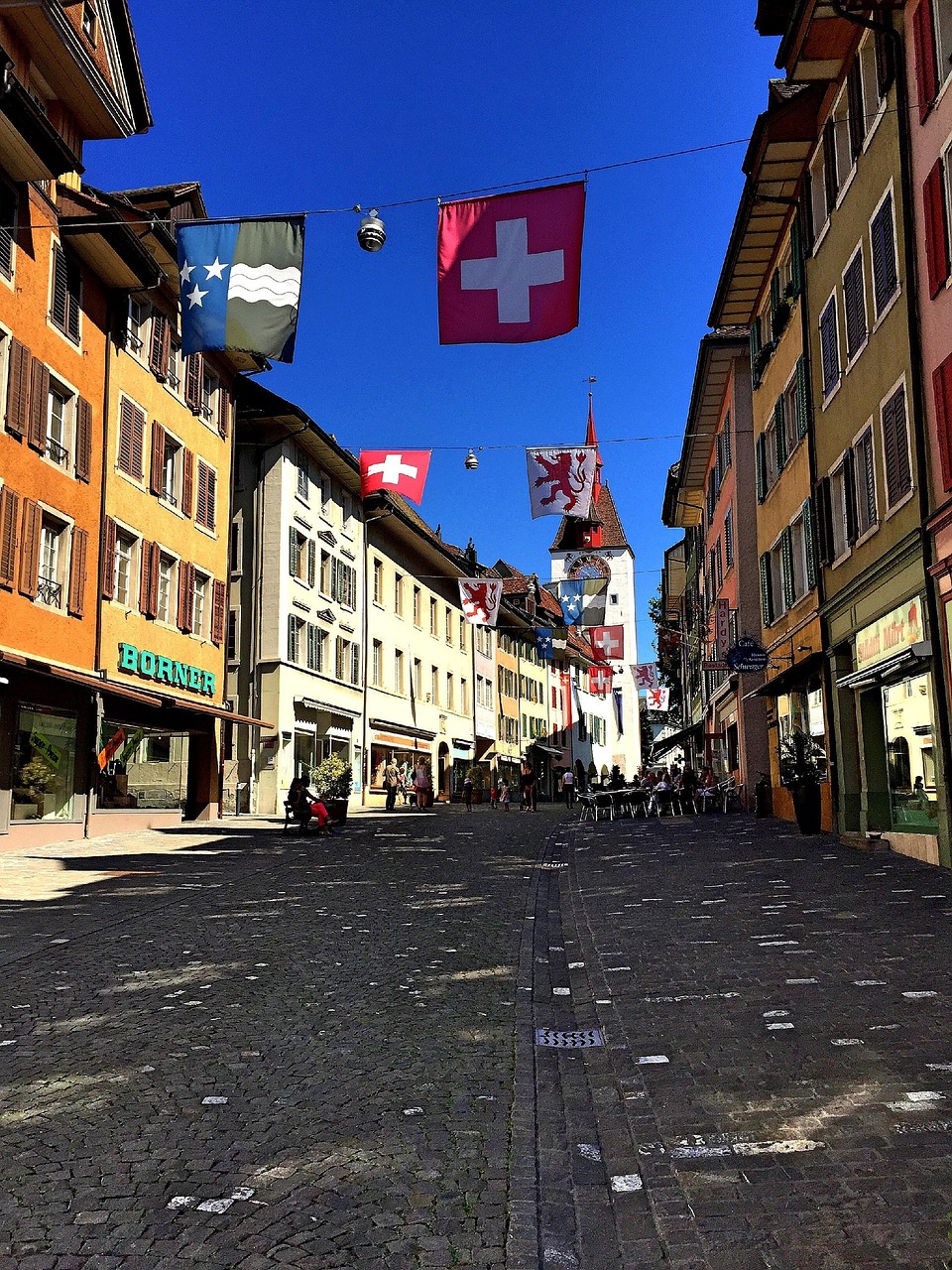 最新百货店的崛起与变革之路