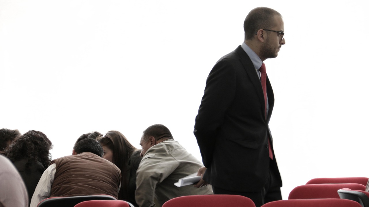 最新视角下的美国大选观察与分析