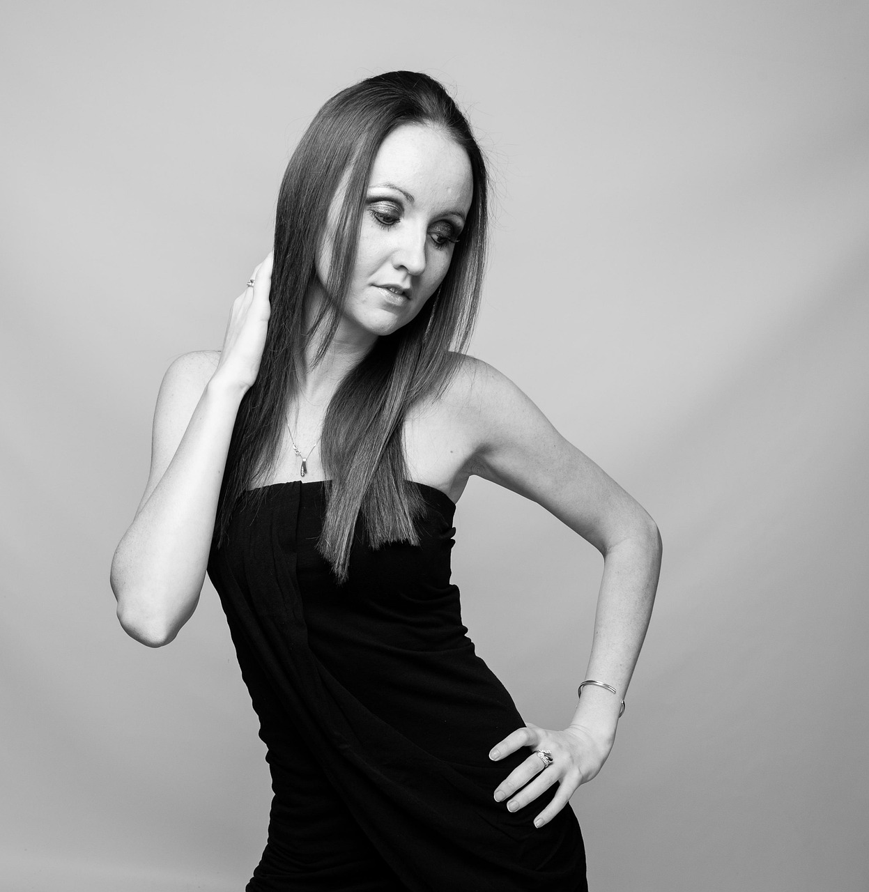 陈语安最新图片,展现时尚前沿的魅力风采