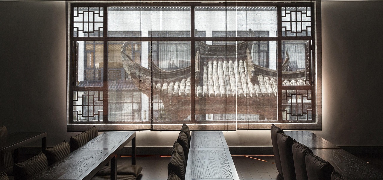 西町村屋最新搭配,现代与传统的完美融合风尚