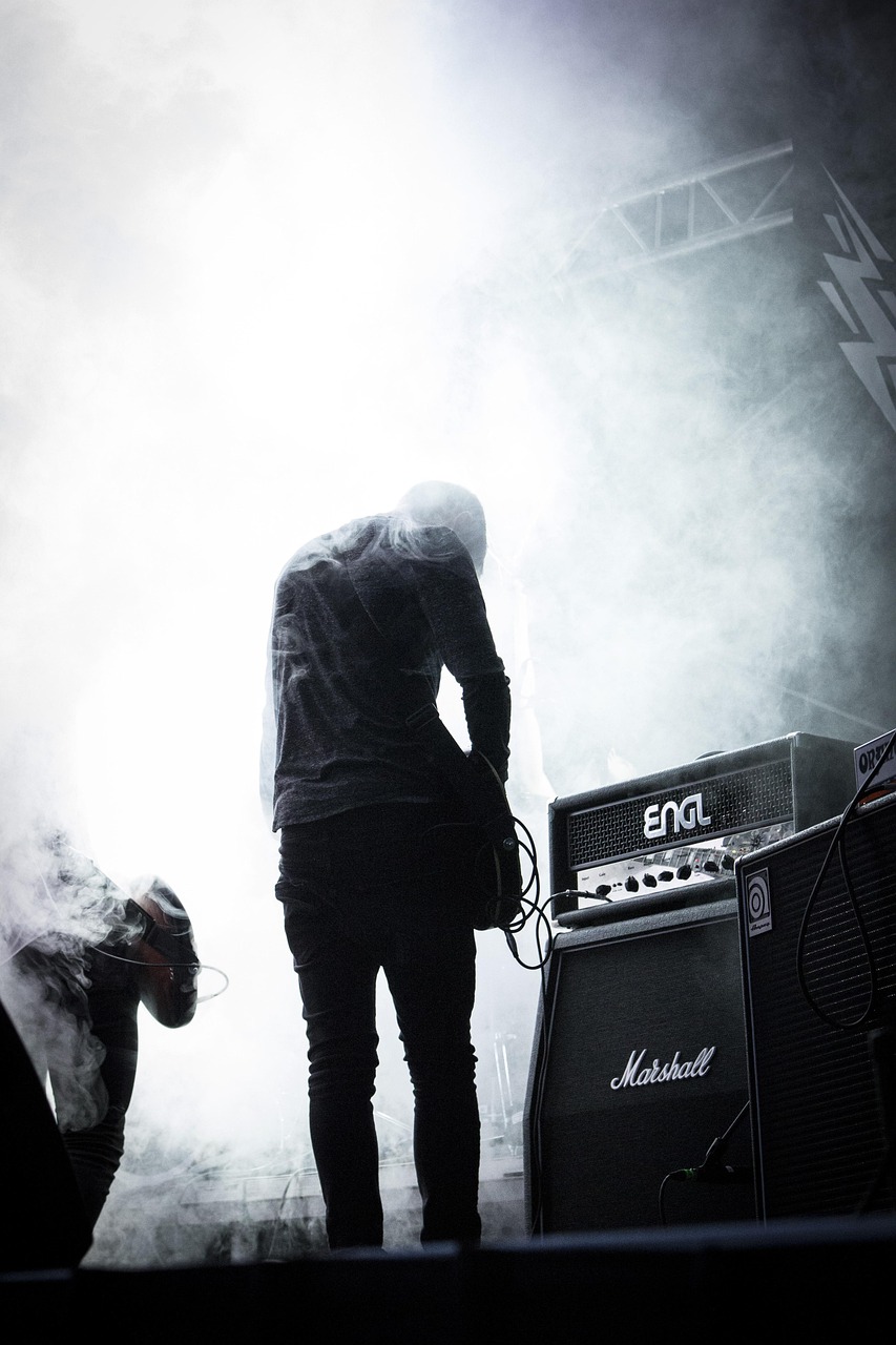 李现最新采访展现真实自我,坚持艺术追求之路不歇步